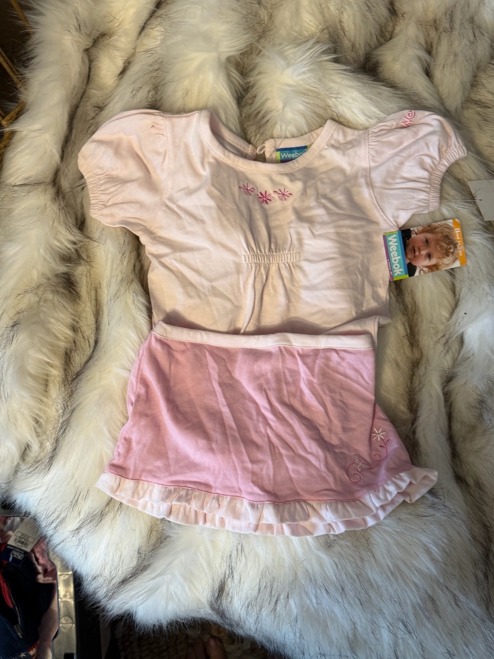 NWT Weebok Pink Two-Tone Baby set